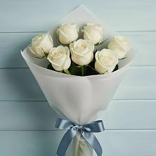 Букет 7 Белых роз Эдлесс Лав в Балахте