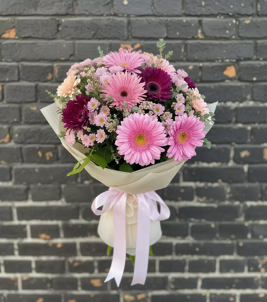 Букет цветов из: Герберы и Хризантемы в Балахте
