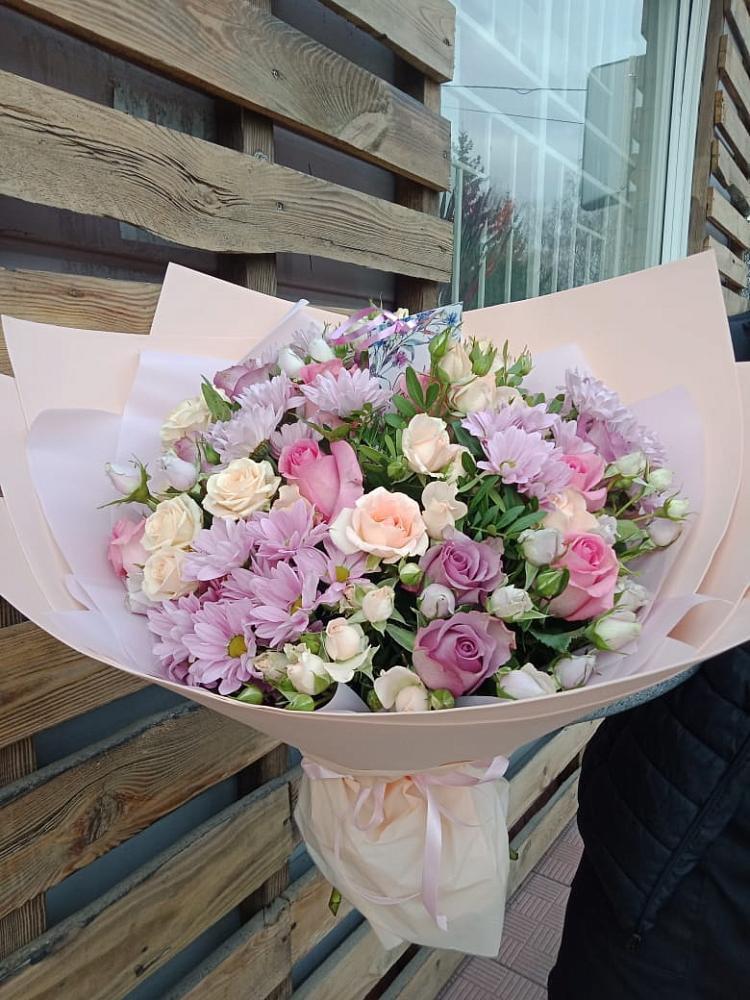 Букет цветов из: Розы и Хризантемы в Балахте