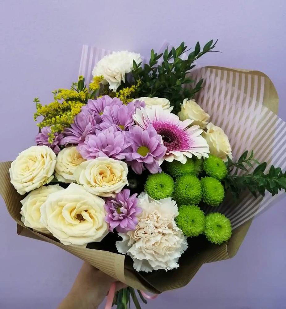 Букет цветов из: Хризантемы, Розы, Гвоздики и Герберы в Балахте