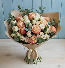 Букет цветов из:  Альстромерии и Розы в Балахте