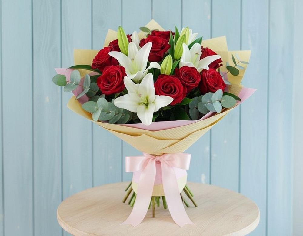 Букет цветов из: Лилии и Розы в Балахте