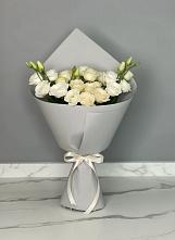 Букет цветов из:  Розы и Лизиантусы в Балахте